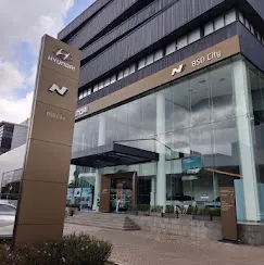 Showroom Hyundai BSD City tampak depan